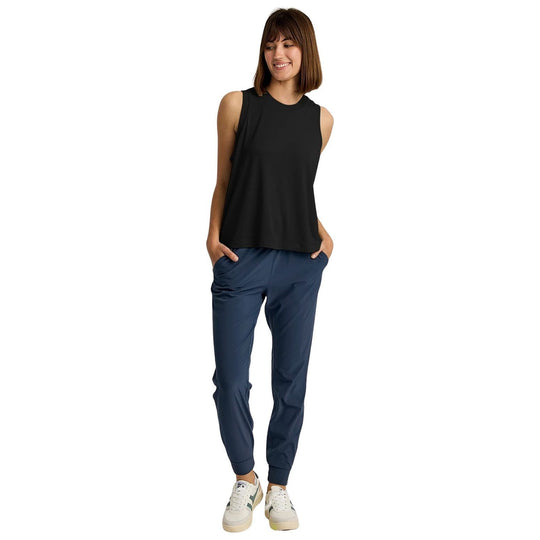 Free Fly Women's Elevate Lightweight Tank Black Image 03