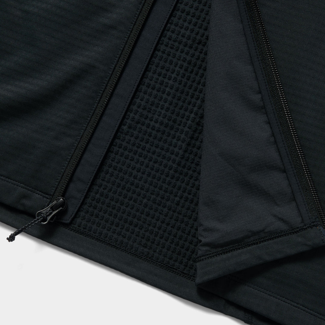 Duck Camp Men's Lightweight Grid Tech Vest Black Image 05
