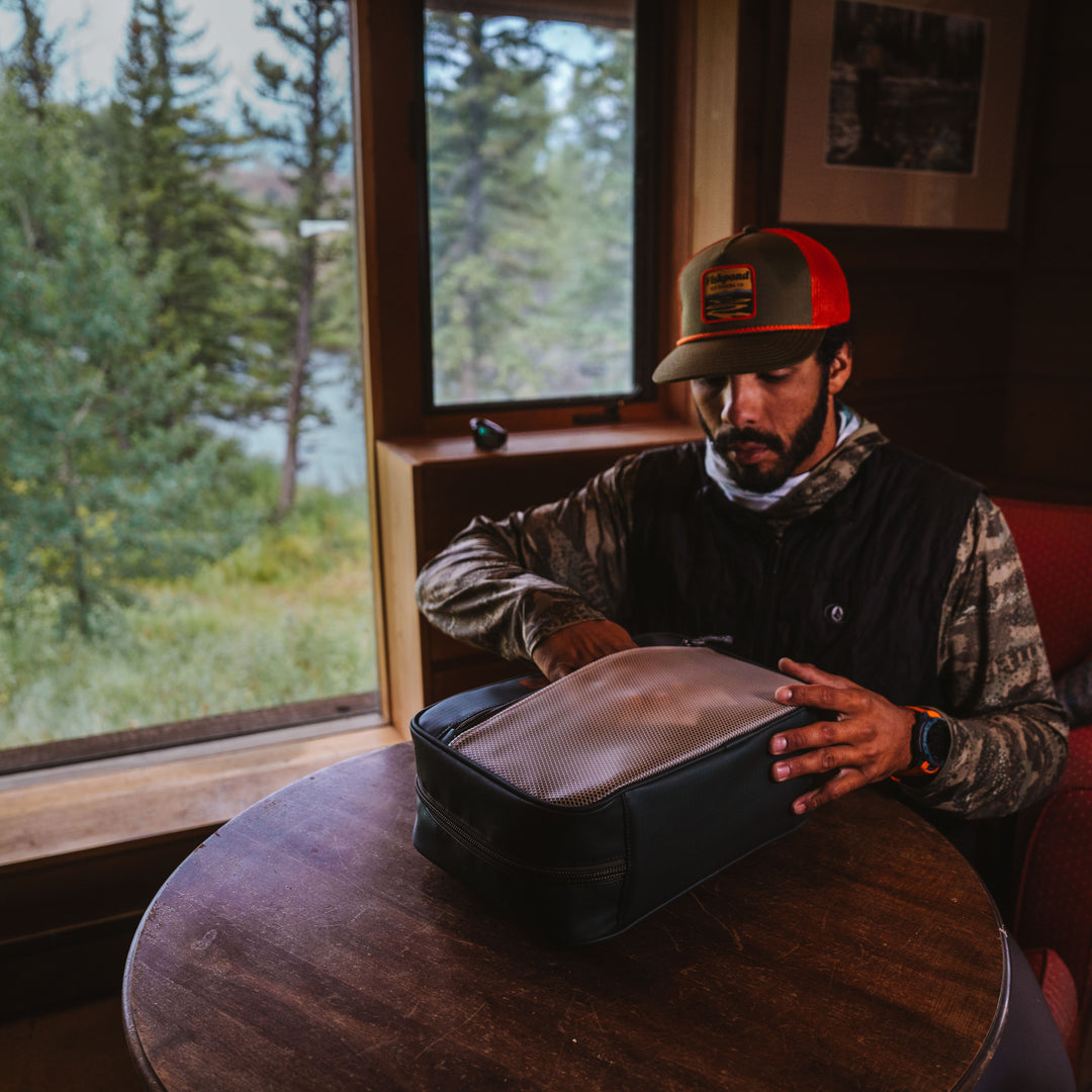 Fishpond Backwater Fly Tying Kit Image 11