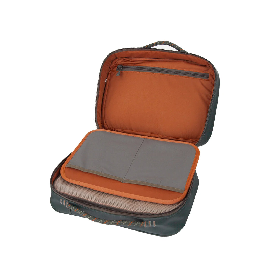 Fishpond Backwater Fly Tying Kit