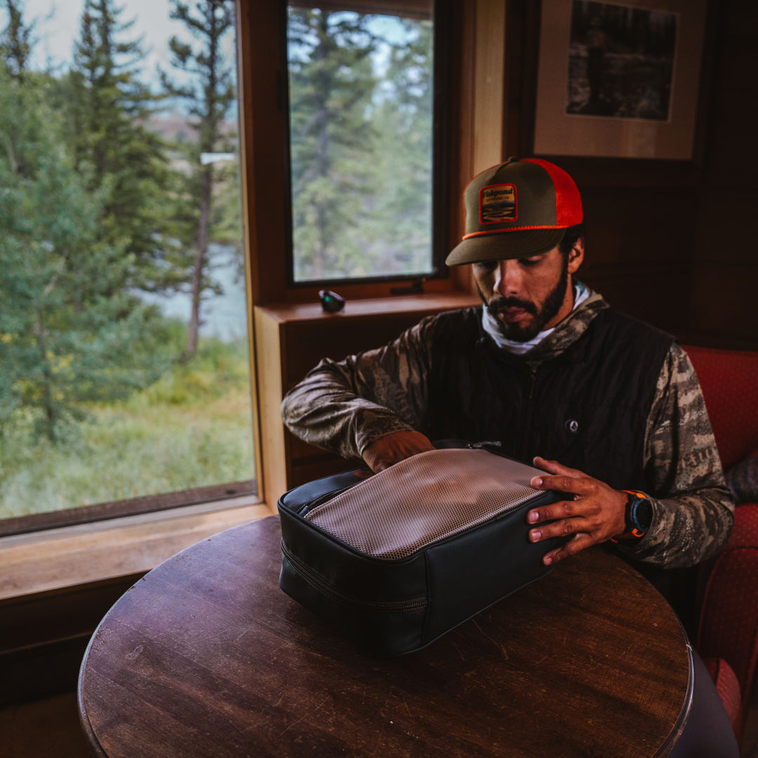 Fishpond Backwater Fly Tying Kit Image 11