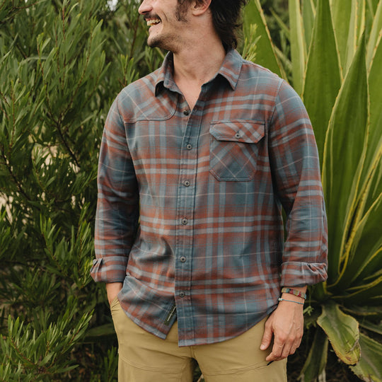 Howler Brothers Harker's Flannel Kempton Plaid : Dark Slate Image 09